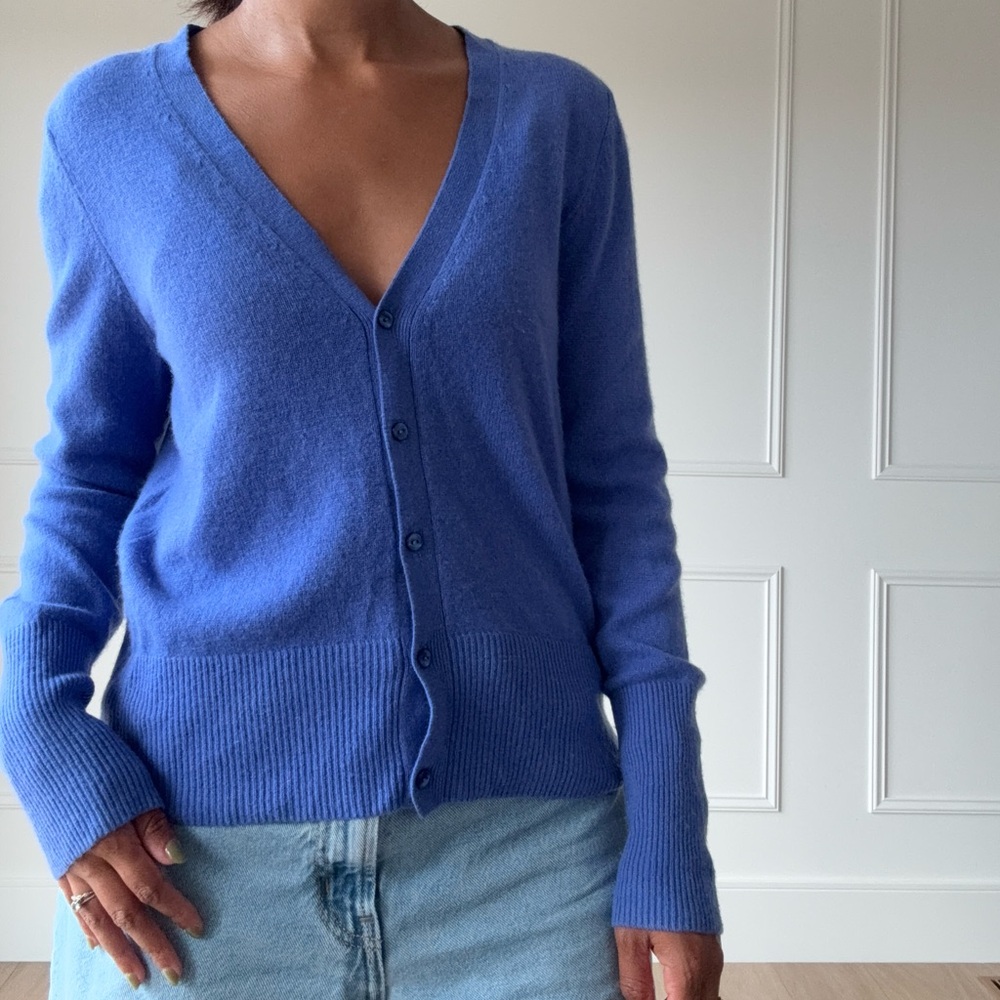 Soleil Blue V-Neck Women's Cashmere Cardigan
